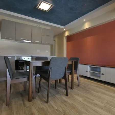 Paporas Apartment Svoronata